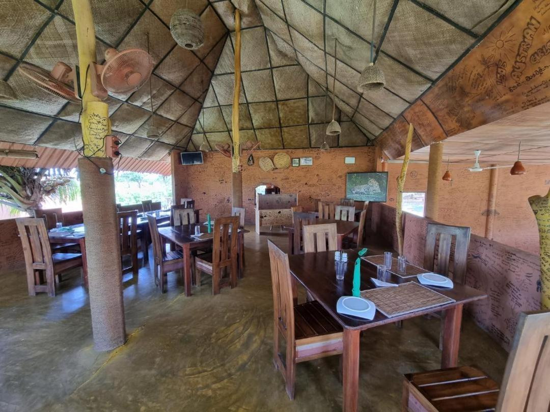 Yala Peace Cottages Tissamaharama Kültér fotó